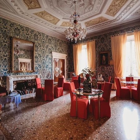 Salotto Delle Arti Hotel โมดินา ภายนอก รูปภาพ