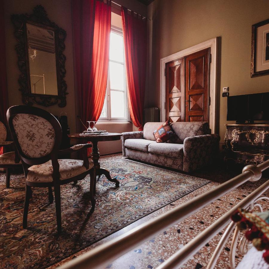 Salotto Delle Arti Hotel โมดินา ภายนอก รูปภาพ