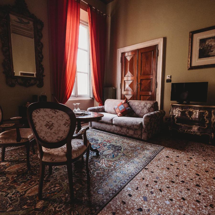 Salotto Delle Arti Hotel โมดินา ภายนอก รูปภาพ